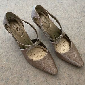 New in box sparkling heals